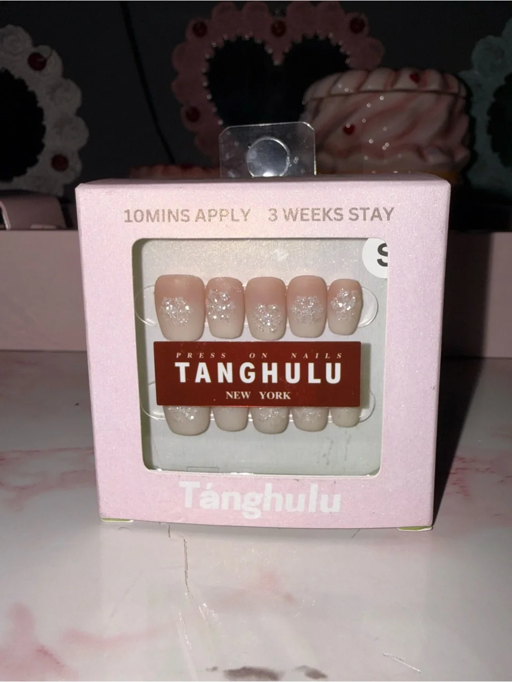 Tanghulu Press-On Nails — Nude Pink with Glitter Snowflakes